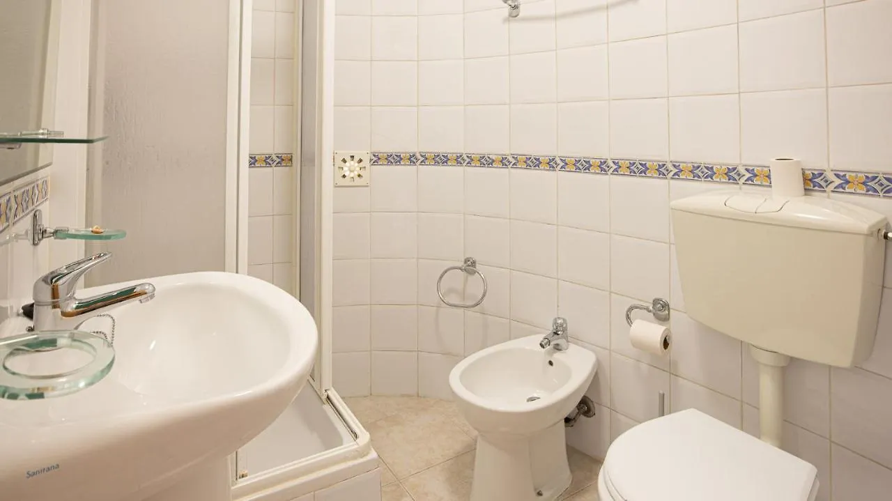 Apart Quinta Dos Martins - Swimming Pool - By Bedzy Albufeira